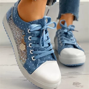 Lace Canvas Casual Shoe